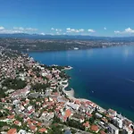 Apartments Opatija 아파트