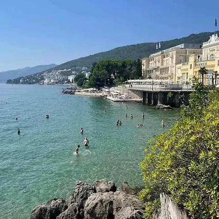 Apartments Opatija Apartment